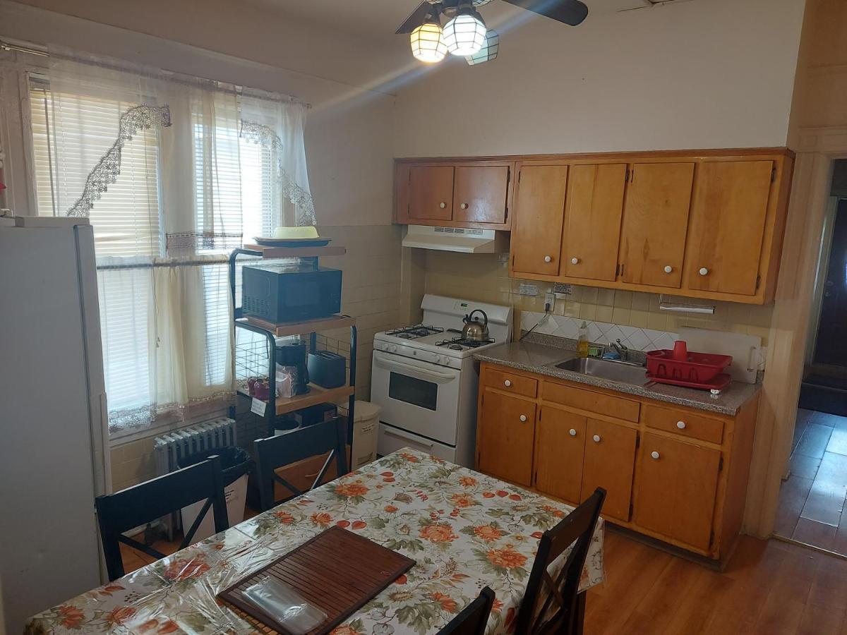 Crsytal Chateau Room Rental New York Extérieur photo