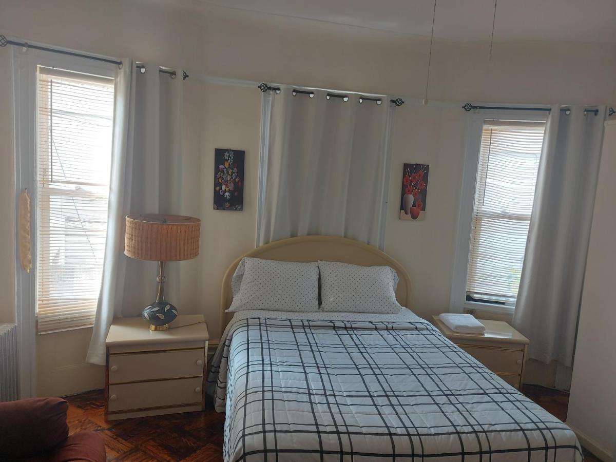 Crsytal Chateau Room Rental New York Extérieur photo
