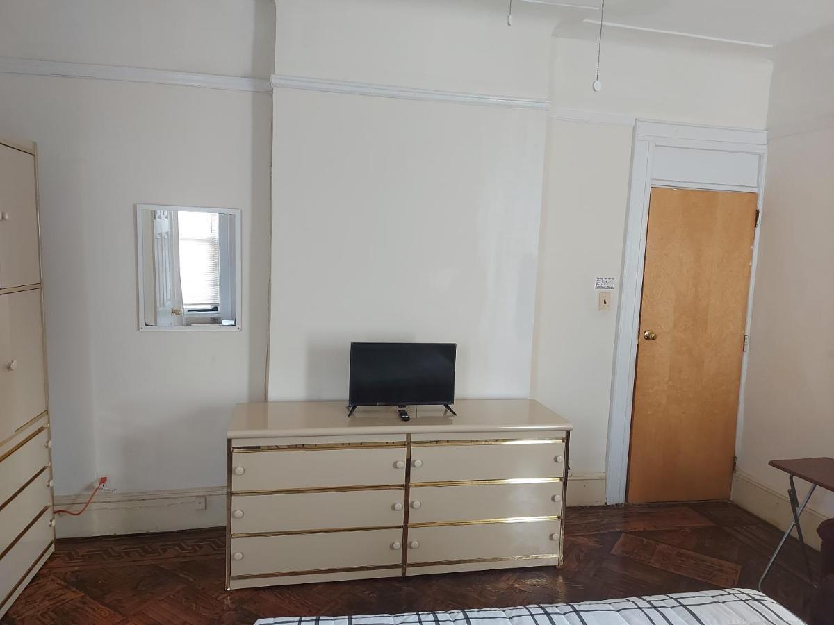 Crsytal Chateau Room Rental New York Extérieur photo